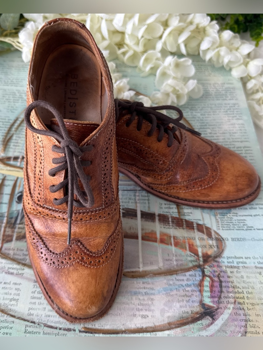 BED|STU Women's Burnished Chestnut Wingtip Loafers